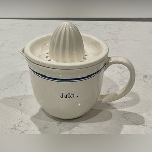 Rae Dunn Blue Artisan “Juice” Juicer